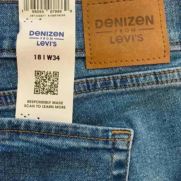 Levi’s Women’s Boyfriend Crop High Rise Distressed Denizen NEW size 20 - Picture 3 of 14